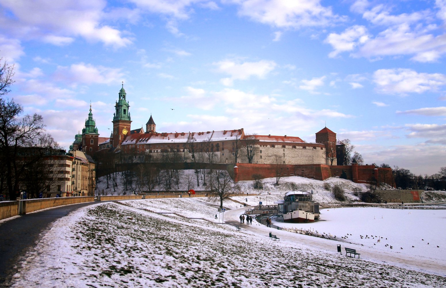 Vista del Castillo de Wawel en Cracovia